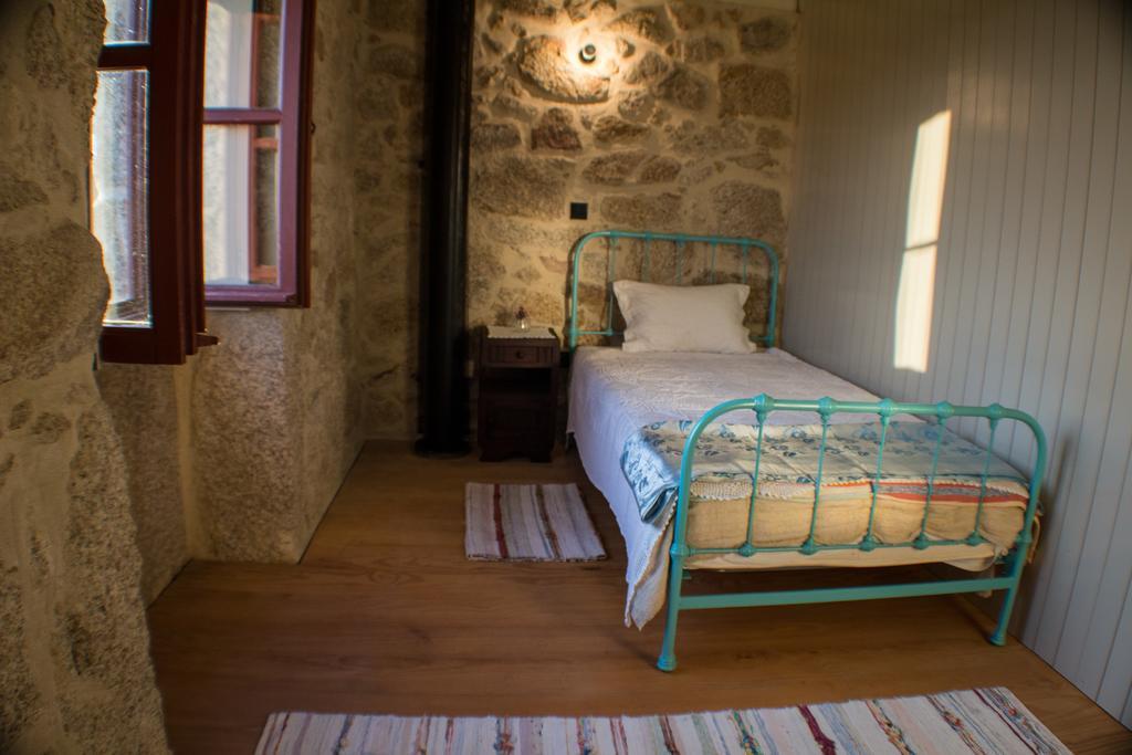 Casas dos Avos Vale de Cambra Quarto foto